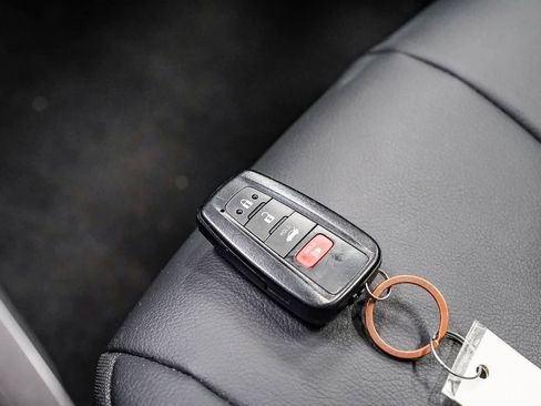 Used 2023 Toyota Camry SE w/ Convenience Package FWD image 26