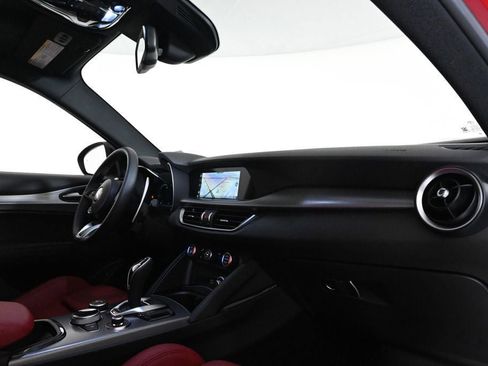Used 2025 Alfa Romeo Stelvio Sprint w/ Veloce Package AWD/4WD image 15