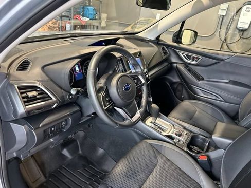 Used 2023 Subaru Forester Premium AWD/4WD image 44