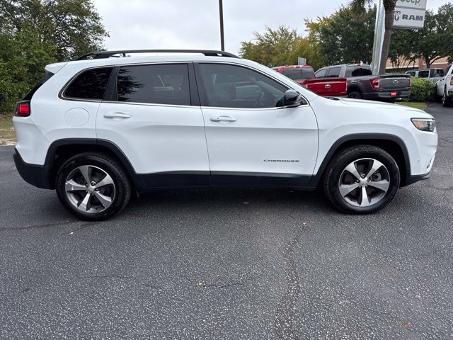 Used 2022 Jeep Cherokee Limited AWD/4WD image 9