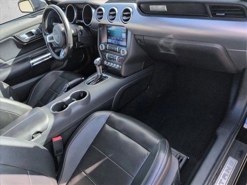 Used 2022 Ford Mustang Premium image 25