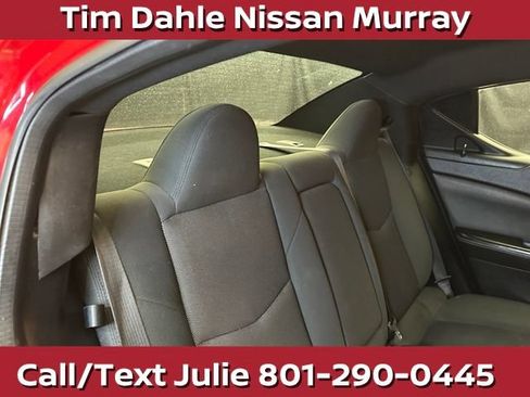 Used 2012 Dodge Avenger SE FWD image 19