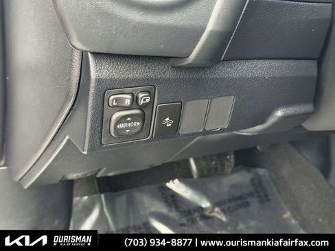 Used 2018 Toyota Corolla iM image 12