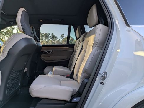 New 2026 Volvo XC90 B6 Plus w/ Protection Package Premier AWD/4WD image 4