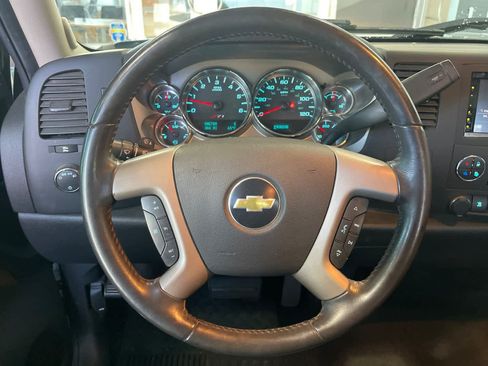 Used 2011 Chevrolet Silverado 1500 LT w/ All-Star Edition AWD/4WD image 12
