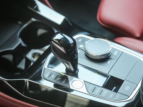 Certified 2023 BMW X4 xDrive30i w/ Premium Package image 16