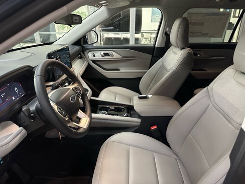 New 2026 Ford Explorer Active image 17