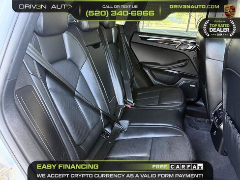 Used 2018 Porsche Macan AWD/4WD image 15