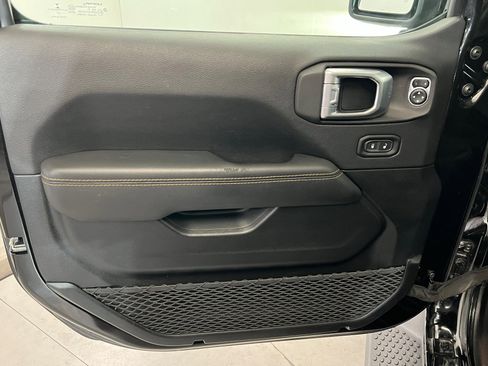 Used 2021 Jeep Wrangler Unlimited Sahara image 17