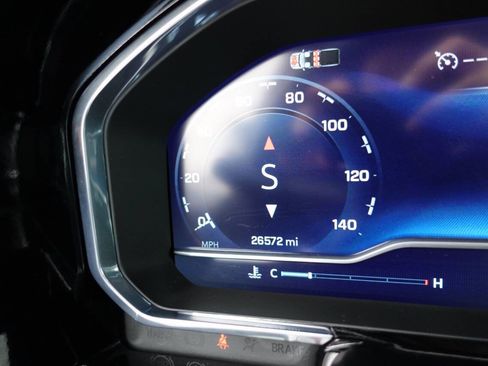 Used 2024 Chevrolet Silverado 1500 LT image 47