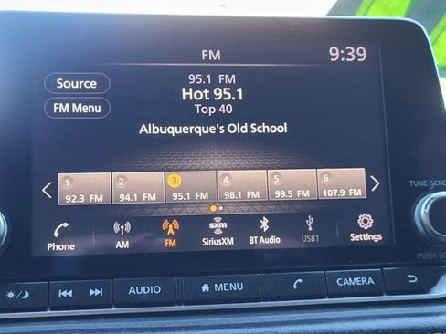 Used 2021 Nissan Rogue SV image 13