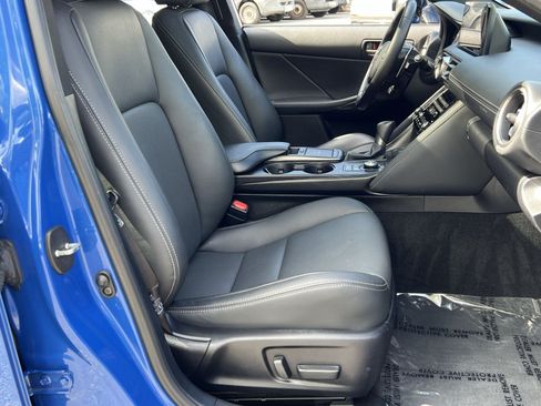 Used 2022 Lexus IS 300 AWD w/ Premium Package image 32