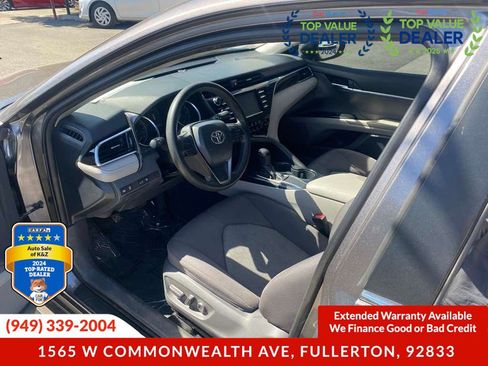 Used 2018 Toyota Camry LE FWD image 24