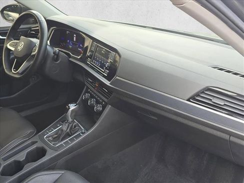 Used 2022 Volkswagen Jetta SE w/ Panoramic Sunroof Package FWD image 26