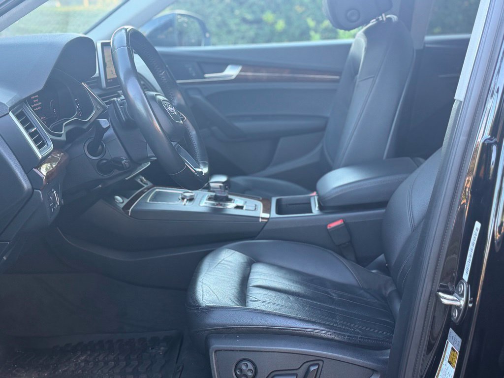 Used 2018 Audi Q5 2.0T Premium Plus w/ Premium Plus Package AWD/4WD image 10
