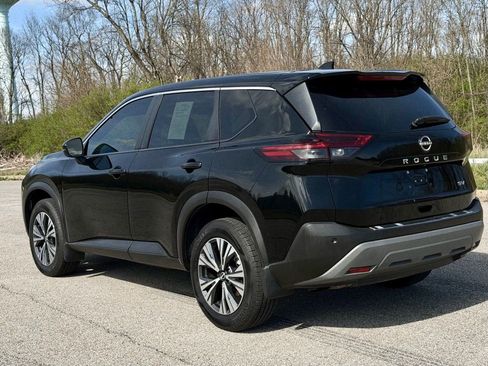 Used 2022 Nissan Rogue SV image 42