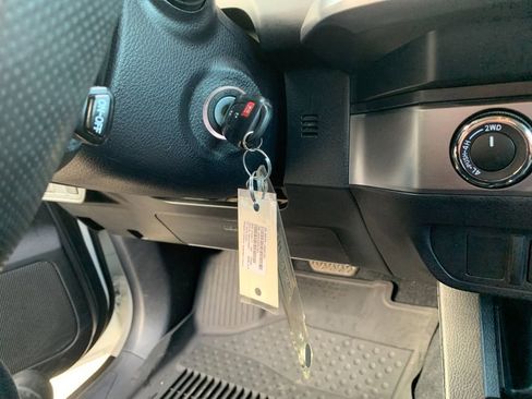 Used 2021 Toyota Tacoma TRD Off-Road image 26