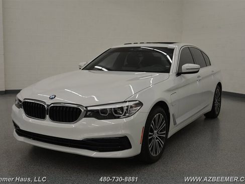 Used 2020 BMW 530e image 2