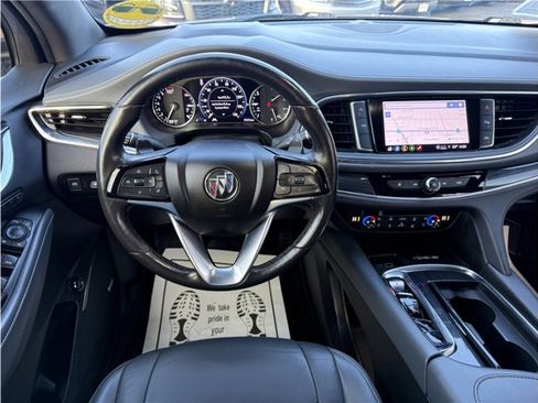 Used 2022 Buick Enclave Premium image 41