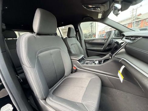 New 2026 Jeep Grand Cherokee Laredo AWD/4WD image 39