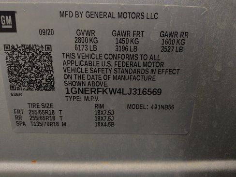 Used 2020 Chevrolet Traverse LS w/ LPO, Floor Liner Package FWD image 33