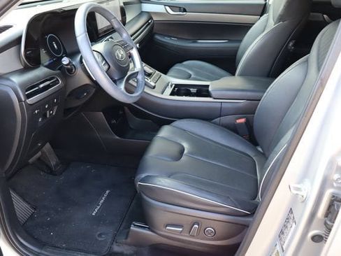 Used 2024 Hyundai Palisade SEL w/ Premium Package AWD/4WD image 16