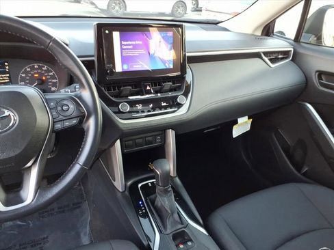 Certified 2023 Toyota Corolla Cross LE image 13
