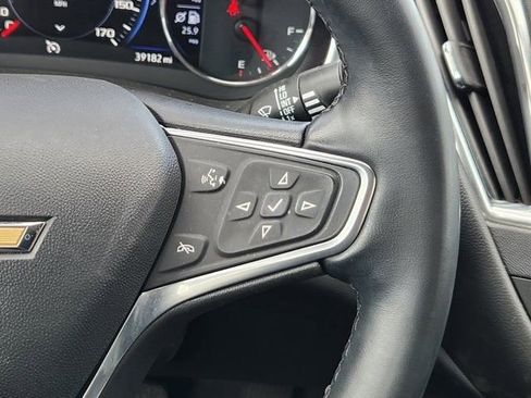 Used 2024 Chevrolet Malibu LT image 28