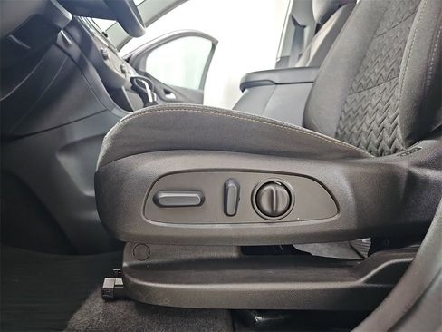 Certified 2024 Chevrolet Equinox LT image 31