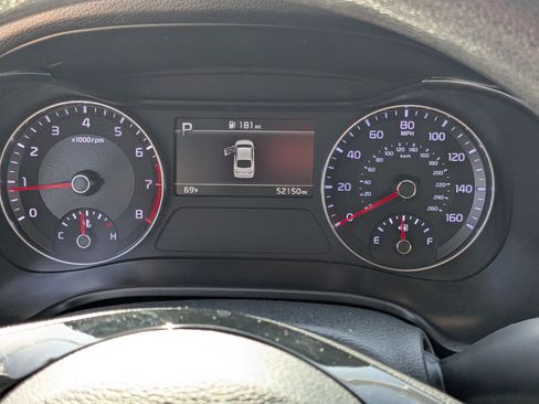 Certified 2024 Kia Forte LXS image 13