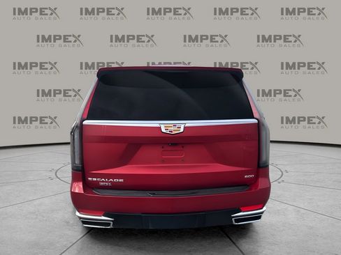 Used 2024 Cadillac Escalade ESV Premium Luxury Platinum image 4