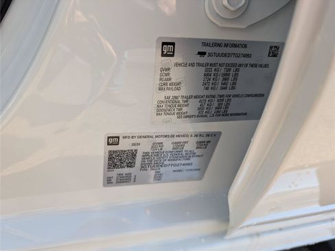 New 2026 GMC Sierra 1500 SLT w/ SLT Premium Plus Package AWD/4WD image 11
