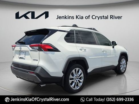 Used 2019 Toyota RAV4 Limited w/ Cold Weather Package AWD/4WD image 7