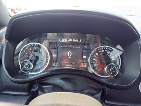 Used 2022 RAM 1500 Big Horn AWD/4WD image 18