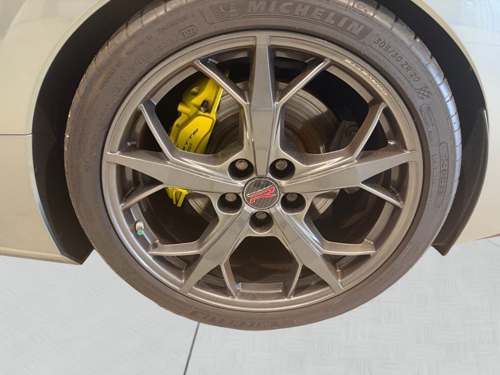 Used 2023 Chevrolet Corvette Stingray Premium Conv w/ Z51 Performance Package RWD image 14