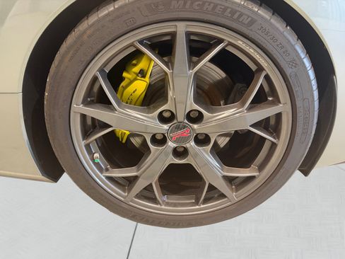 Used 2023 Chevrolet Corvette Stingray Premium Conv w/ Z51 Performance Package RWD image 14