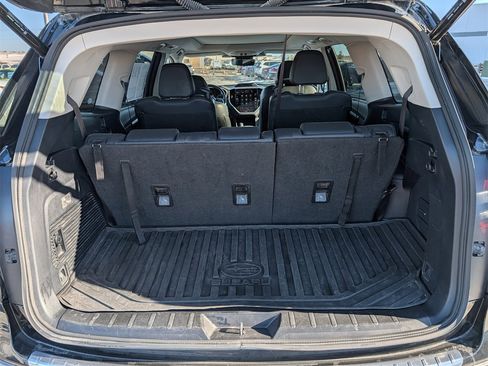 Used 2023 Subaru Ascent Touring image 18