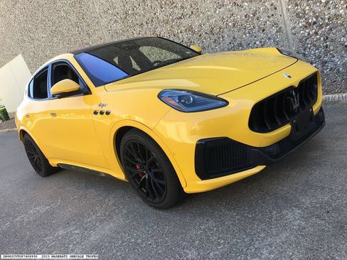 Used 2023 Maserati Grecale Trofeo AWD/4WD image 4