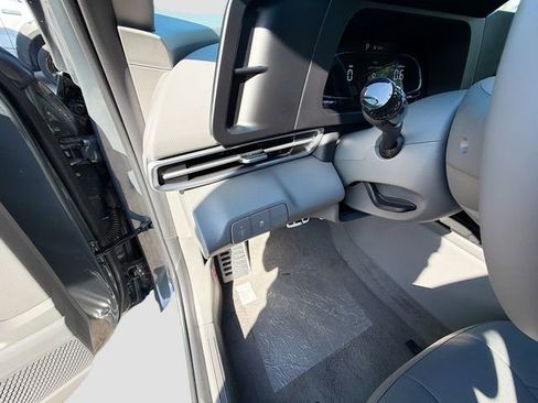 New 2026 Hyundai Elantra Sport FWD image 10
