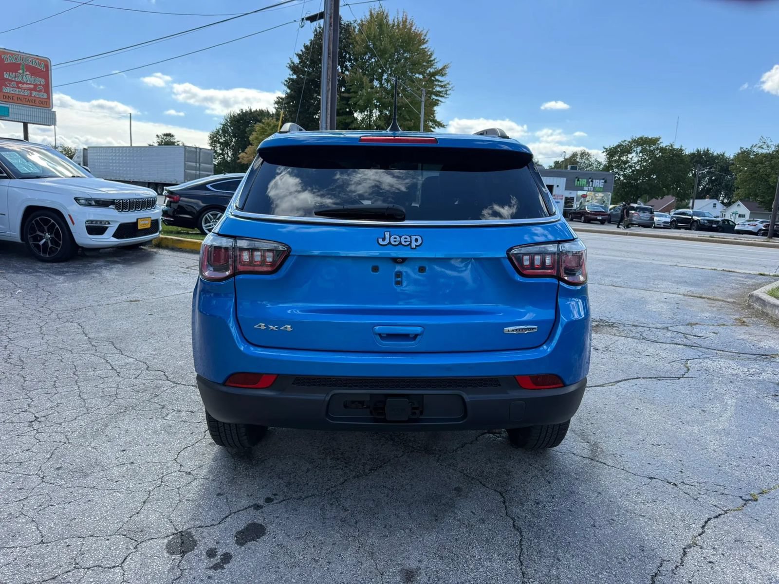 Used 2018 Jeep Compass Latitude w/ Popular Equipment Group AWD/4WD image 4