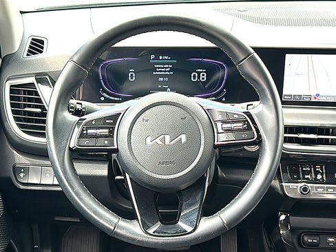 Used 2025 Kia Seltos S FWD image 27