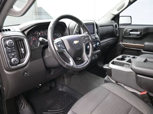 Used 2021 Chevrolet Silverado 1500 LT w/ Z71 Off-Road Package AWD/4WD image 18