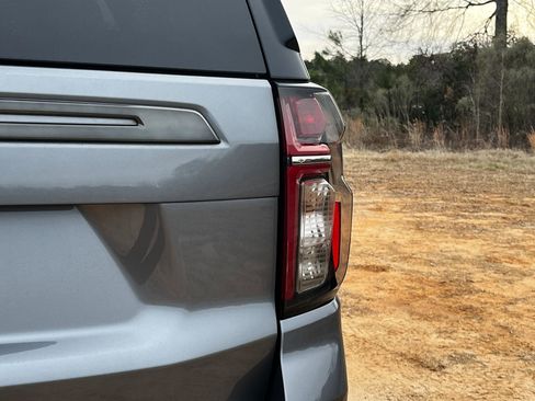 Used 2022 Chevrolet Tahoe Z71 image 10