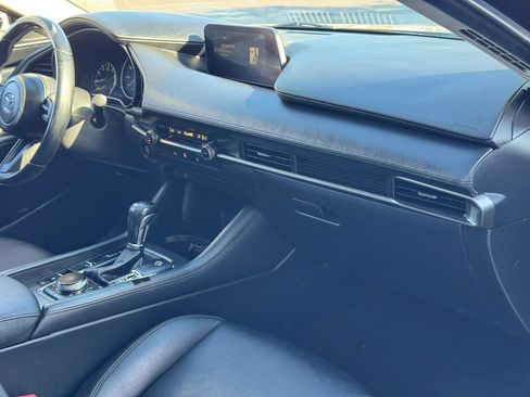 Used 2021 MAZDA MAZDA3 s FWD image 32
