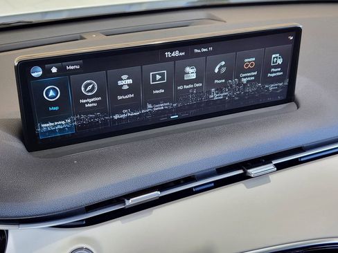 Used 2025 Genesis GV70 2.5T image 15