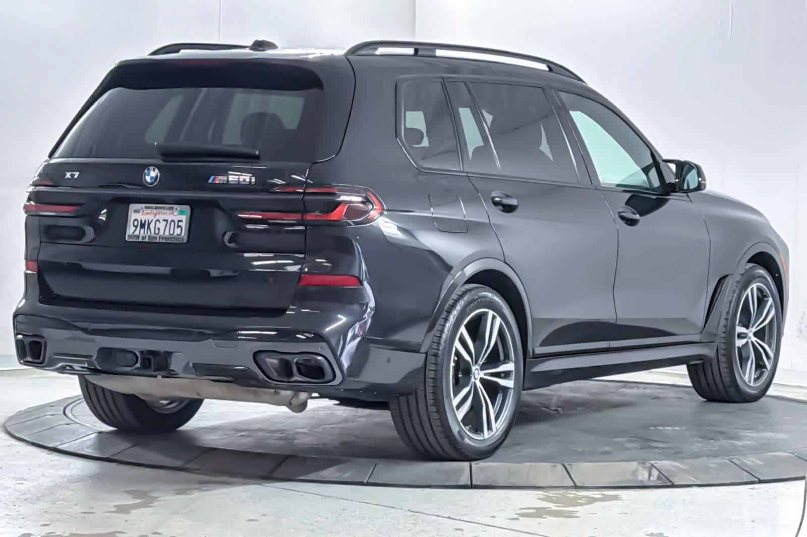 Used 2024 BMW X7 M60i w/ Executive Package AWD/4WD image 2