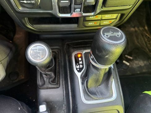 Used 2019 Jeep Wrangler Unlimited Sport S AWD/4WD image 29