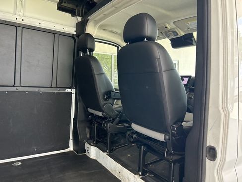 Used 2025 RAM ProMaster 2500 w/ Convenience Group FWD image 29