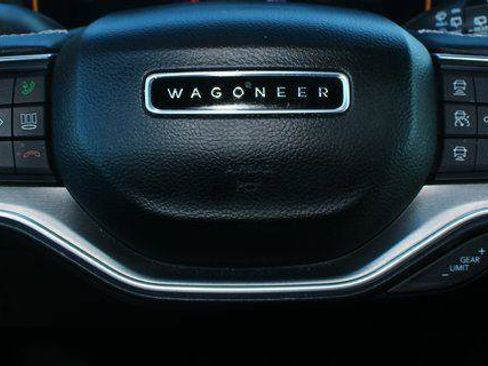 Used 2024 Jeep Wagoneer L Series II image 17