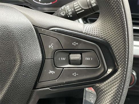 Used 2025 Chevrolet Trax LS w/ LS Convenience Package image 21